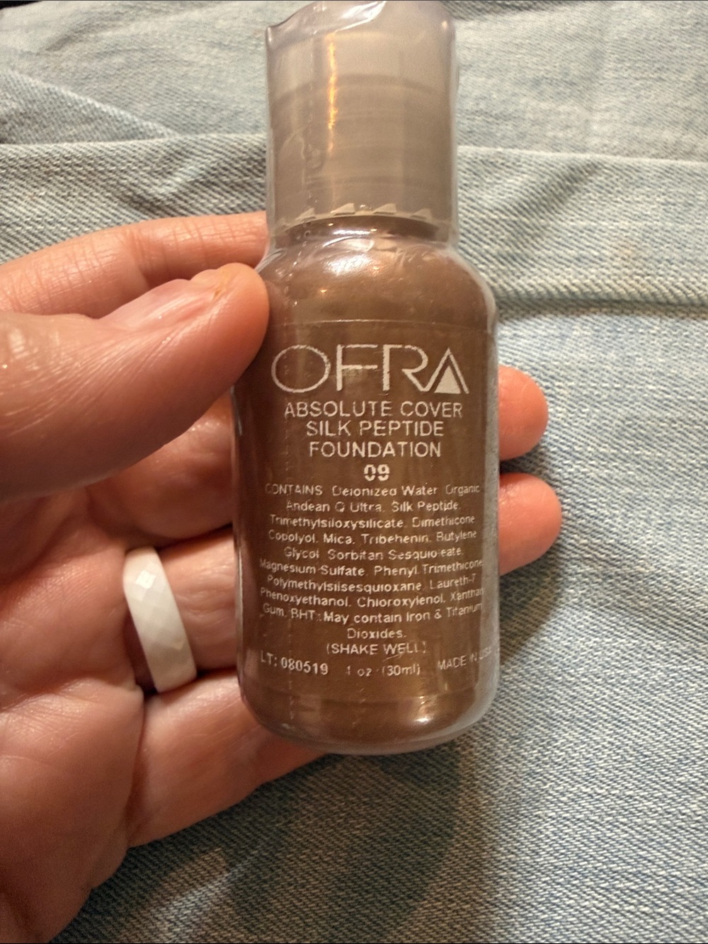 OFRA SEALED Absolute Cover Silk Peptide Foundation - 09